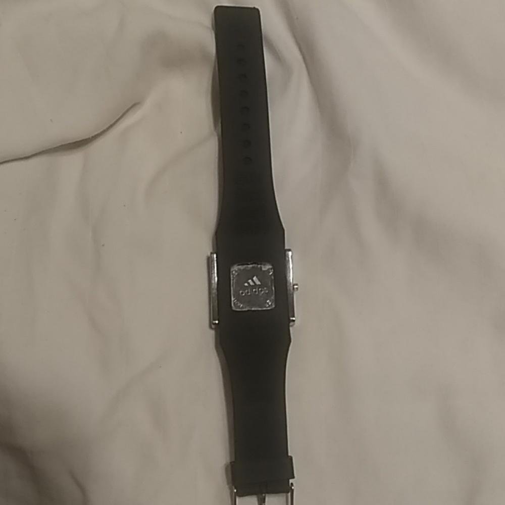 Adidas watch - Picture 3 of 7